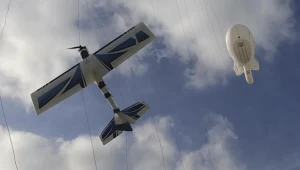 Rosja próbuje łapać drony w powietrzu. Wracają balony zaporowe