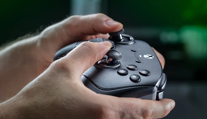 Razer Wolverine V4 Pro
