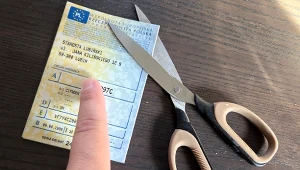 Nowości cyfrowej rejestracji aut. Kierowcy będą musieli sami zniszczyć dowody rejestracyjne