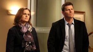 Emily Deschanel i David Boreana w serialu "Kości"