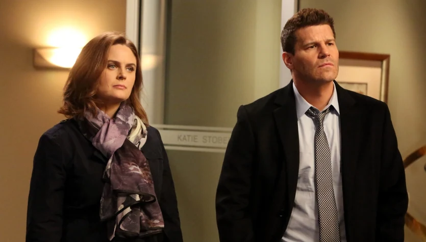 Emily Deschanel i David Boreana w serialu "Kości"