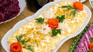 Sałatka imprezowa to idealna przystawka na różne spotkania rodzinne