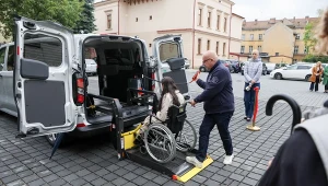 Darmowa taksówka dla mieszkańców Tarnowa. Skorzystają nie tylko seniorzy