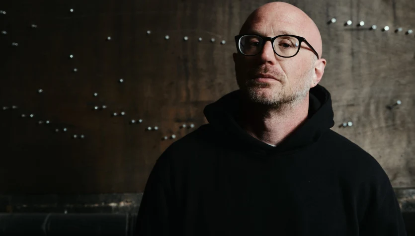 Dan Barrett (Giles Corey): "Czuję, że mam wystarczająco dużo nowych rzeczy do powiedzenia" [WYWIAD]