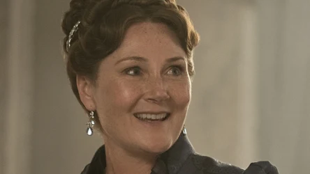 "Bridgertonowie": Violet Bridgerton