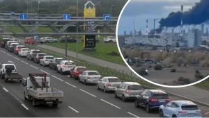 Na zdjęciu głównym widać kolejkę samochodów do stacji benzynowej w Petersburgu (AFP), w prawym górnym rogu screen z nagrania tuż po ataku w Omsku