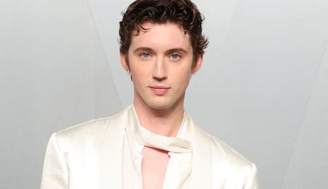 Troye Sivan z nowym albumem "She's The Best". "Zrobiłem najbardziej gejowski klip w mojej karierze"