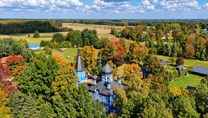 Puchły (na pierwszym planie widoczna cerkiew Opieki Matki Bożej)