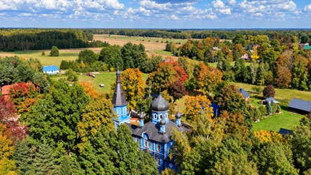 Puchły (na pierwszym planie widoczna cerkiew Opieki Matki Bożej)