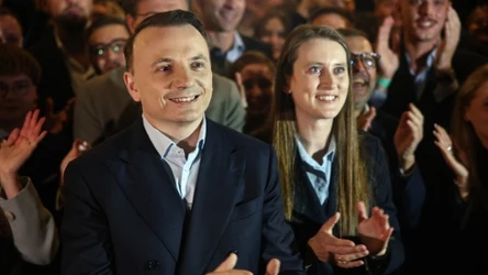 Według wyników exit polls Łukasz Gibała zwyciężył w przedterminowych wyborach prezydenta Krakowa