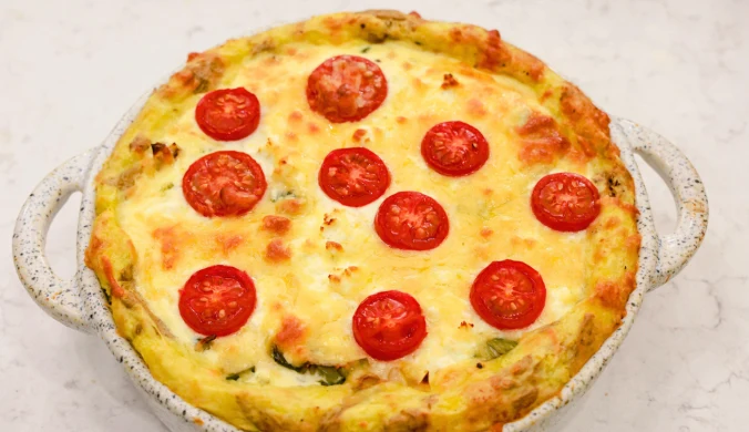 Tarta ziemniaczana z duszonym porem, twarogiem i tymiankiem