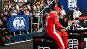 Hamilton zabrany do centrum medycznego. Jest komunikat Ferrari