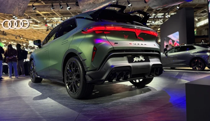 Cupra Raval w odmianie Custom Cupra by ABT została zaprezentowana w Paryżu.