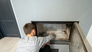 Zanim rozpalisz kominek po lecie, sprawdź te 5 rzeczy