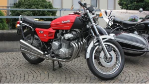 Benelli z sześciocylindrowym silnikiem? Włosi byli w tej kwestii pionierami.