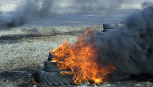 Płonące opony stanowią zagrożenie dla zdrowia