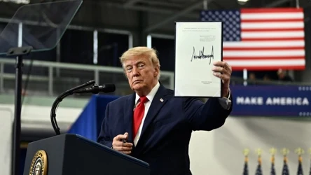 Donald Trump podczas wiecu na Alasce