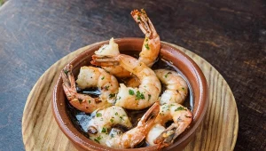 Doskonałe krewetki w stylu hiszpańskich tapas