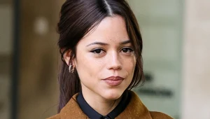 Jenna Ortega skradła show w Londynie. Stylizacja prosto z wybiegu