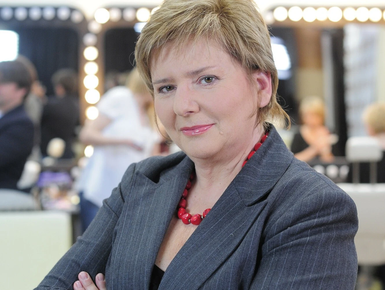 Grażyna Bukowska Grażyna Bukowska była jedną z najpopularniejszych dziennikarek TVP