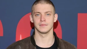 Sebastian Dela o roli w serialu "SOR". Kogo gra i jak się przygotowywał?