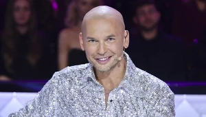 Wyśmiewano go za pasję, dziś zachwyca miliony. Kim jest poza kamerami?