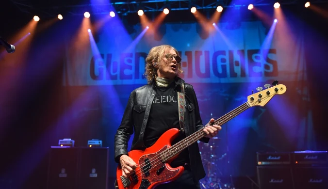 Przeszedł 10-godzinną operację na otwartym sercu. Jak się czuje Glenn Hughes?
