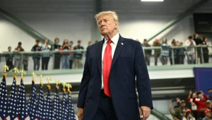 Amerykański urzędnik twierdzi, że to nie Donald Trump podjął decyzję o ograniczeniu Ukrainie usługi Starshield 