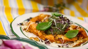 Frittata warzywna z ogrodowym pesto