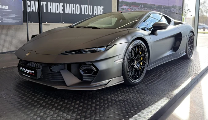 Lamborghini Temerario ma o dwa cylindry mniej od swojego poprzednika, ale za to o trzy silniki więcej.
