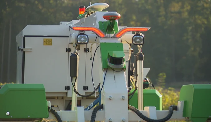 Polscy leśnicy korzystają już z autonomicznych robotów. Jedno takie urządzenie wykonuje pracę kilku osób i robi to szybciej