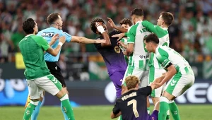 Gorący mecz Barcelony. Fala kontrowersji, czerwona kartka i aż siedem goli