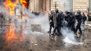 Fala zamieszek we Francji. Setki aresztowanych i splądrowane budynki