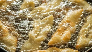 Smalec to najlepszy tłuszcz do smażenia faworków
