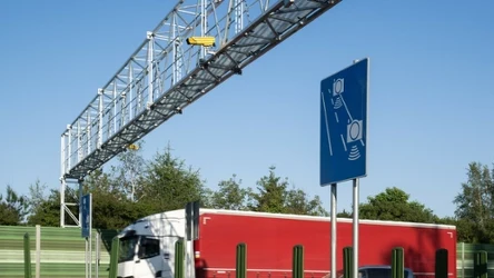 Jak działa odcinkowy pomiar prędkości?