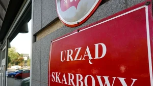Spór między podatnikami a fiskusem. Czy za darowizny w gotówce od rodziny nie trzeba płacić podatku?