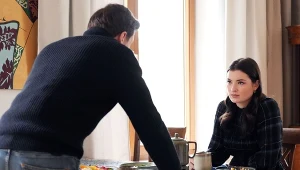 Błażej (Piotr Ligienza) będzie zły na Weronikę (Maria Świłpa) o to, że rzuciła pracę w "Szoku"