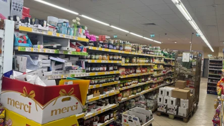 Dino ruszyło z promocjami na kawę i chemię. Drugi produkt za 1 zł przyciąga uwagę