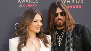 Czy Elizabeth Hurley się zaręczyła? Fani nie mają wątpliwości
