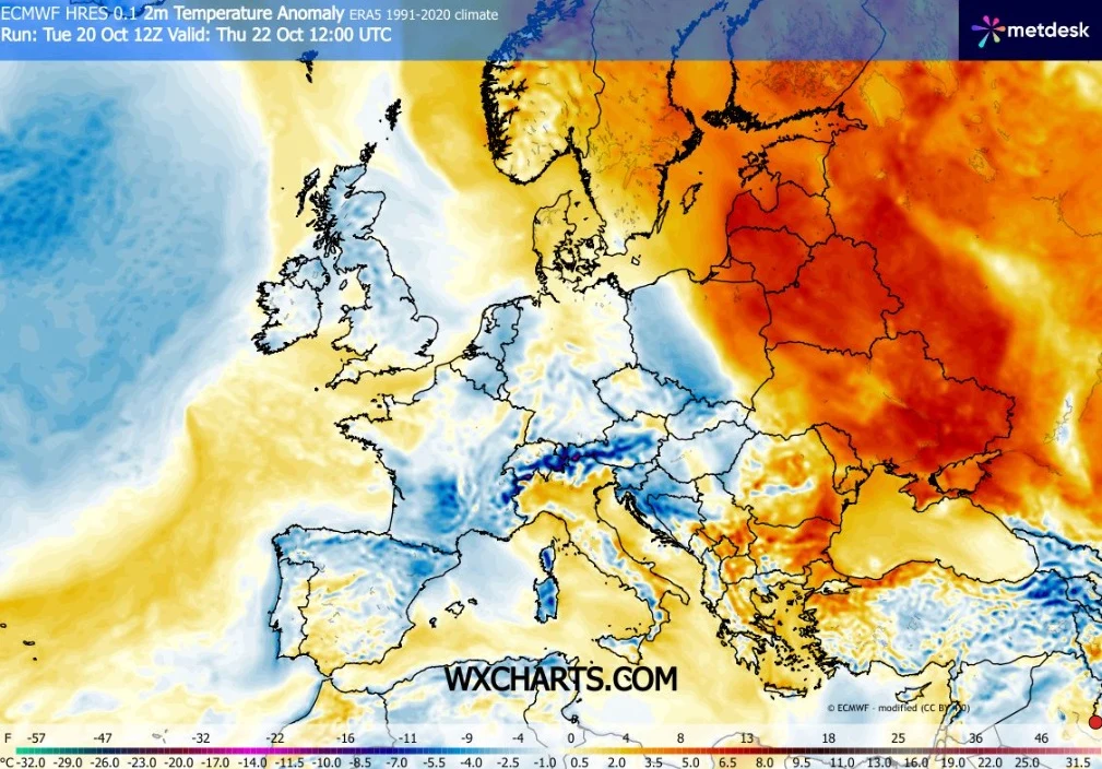 Środa będzie ciepłym dniem, ale w czwartek strefa rozgrzanego powietrza odsunie się na wschód Europy Mapa Europy z zaznaczonymi anomaliami temperatury powietrza, wyraźnie widoczne ciepłe odchylenia w Europie Wschodniej i Rosji oraz chłodne odchylenia w Europie Zachodniej, Środkowej i na południu kontynentu.