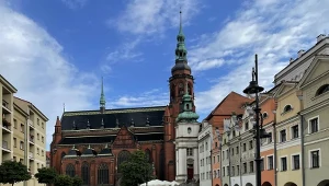 Rynek i katedra św. Piotra i Pawła w Legnicy