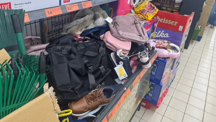 Biedronka sprzedaje kalosze Kubota za 59,90 zł. Na deszczowe dni jak znalazł