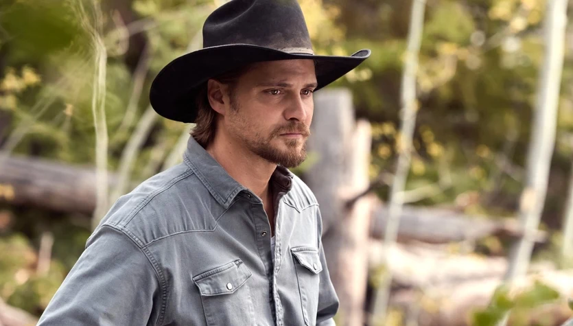 Luke Grimes w serialu "Marshals"