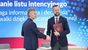 Podpisanie listu intencyjnego między MON i Palantir Technologies Inc. Na zdjęciu współzałożyciel i dyrektor firmy programistycznej Palantir Alex Karp oraz wicepremier, minister obrony narodowej Władysław Kosiniak-Kamysz, październik 2025 r.