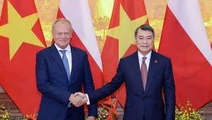 Donald Tusk i Le Minh Hung