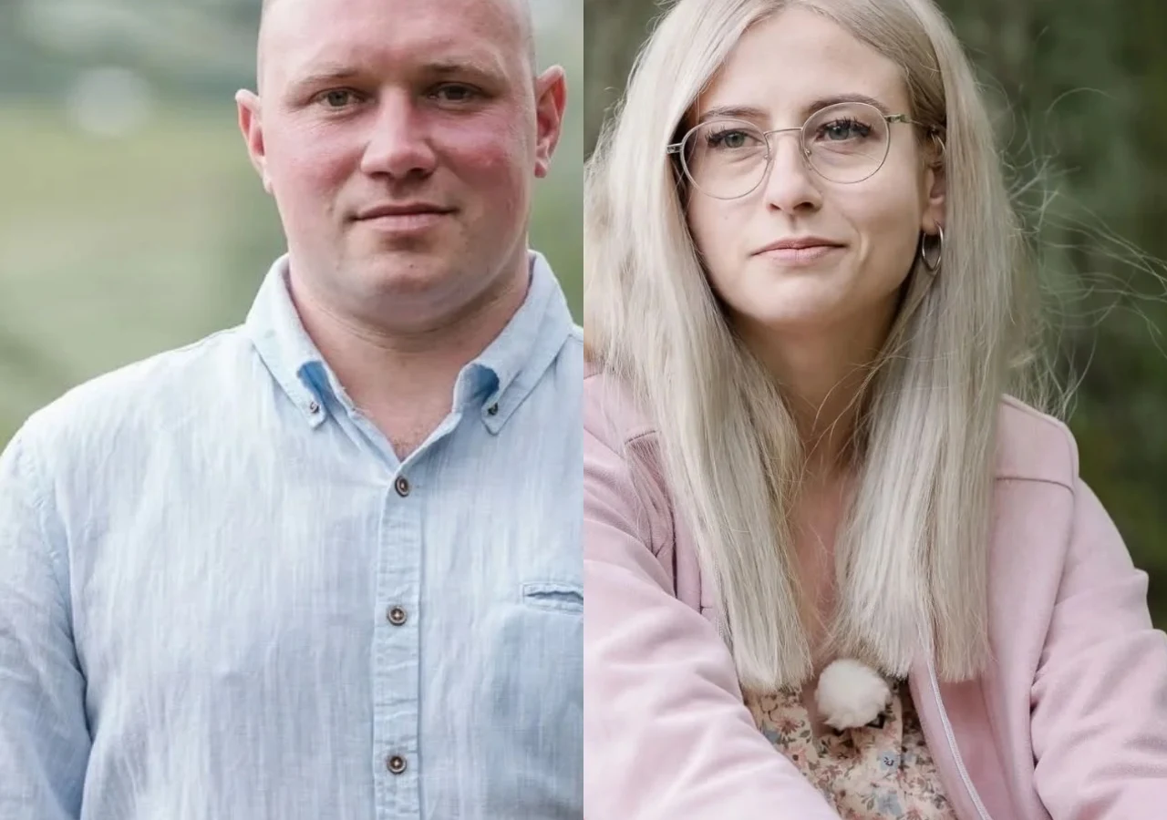 Zestawienie dwóch osób: mężczyzny w jasnej koszuli z krótkimi włosami po lewej stronie oraz kobiety z blond włosami w okularach i jasnoróżowej marynarce po prawej stronie.