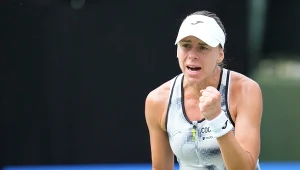 114 minut walki Magdy Linette z Rosjanką w Chinach. Tiebreak, później 6:4