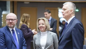 Agnieszka Bartol w towarzystwie Macieja Duszczyka i Tomasza Siemoniaka
