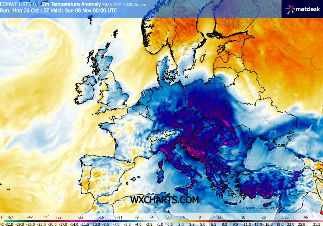 Mapa Europy z zaznaczonymi anomaliami temperatury powietrza przy powierzchni ziemi, gdzie większość środkowej i południowo-wschodniej części kontynentu obejmują intensywne odcienie niebieskiego i fioletowego wskazujące na znaczne ochłodzenie, podczas g...