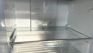 Mało kto wie, po co w lodówce jest ten otwór. Zatkany może narobić kłopotów